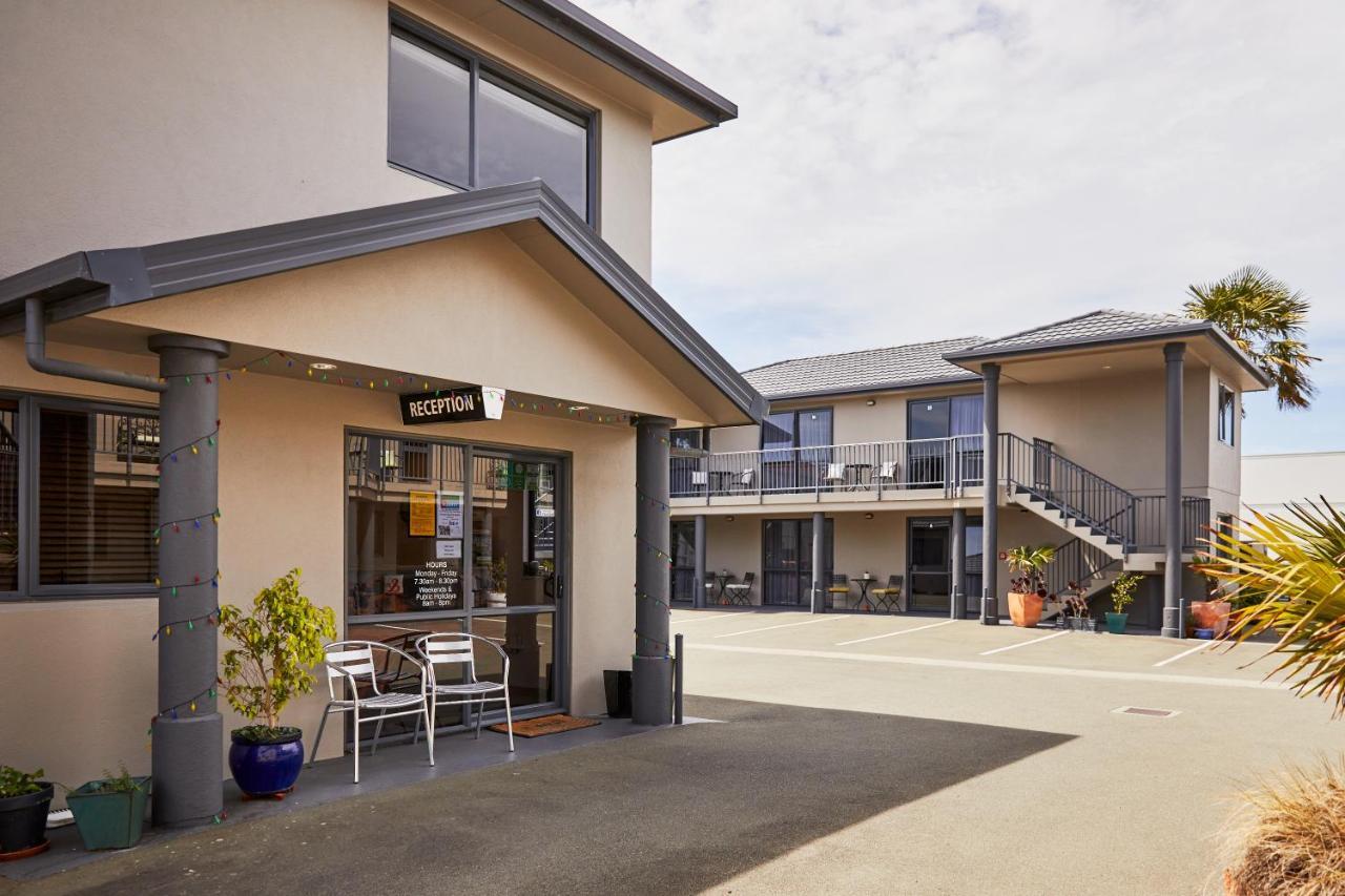 Blenheim Palms Motel Exteriér fotografie